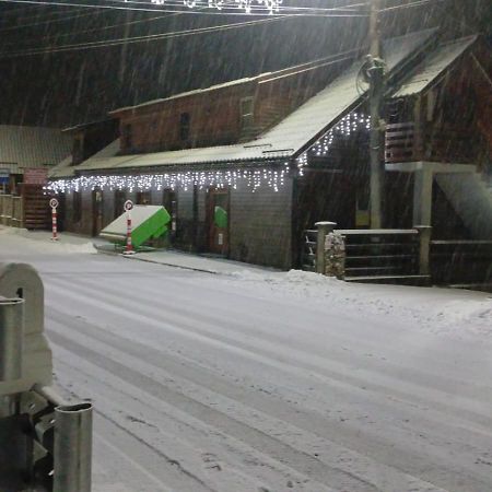 Pensiunea Carmen Bucium  Buitenkant foto