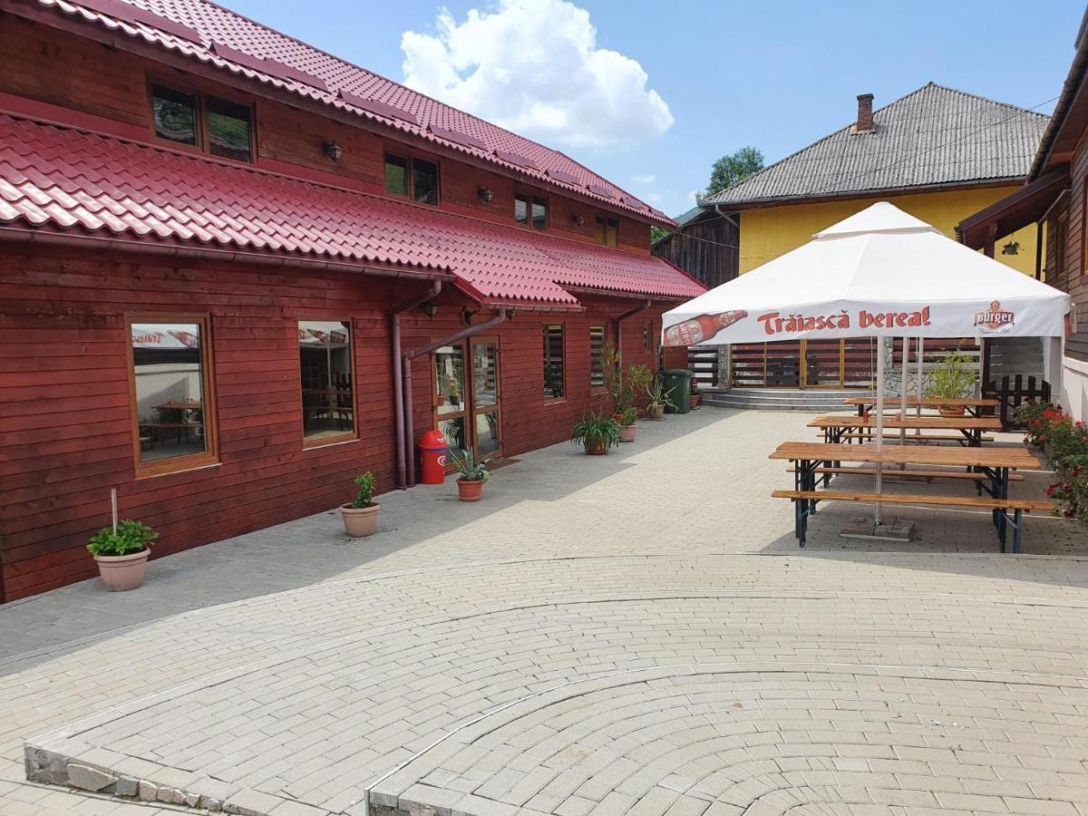 Pensiunea Carmen Bucium  Buitenkant foto